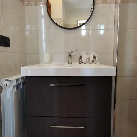 فندق مبيت وإفطار Al Fly 3*